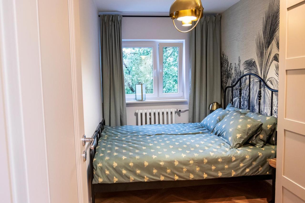 Apartament Przy Metrze Wierzbno Z Nuta Vintage Warszawa Exteriör bild